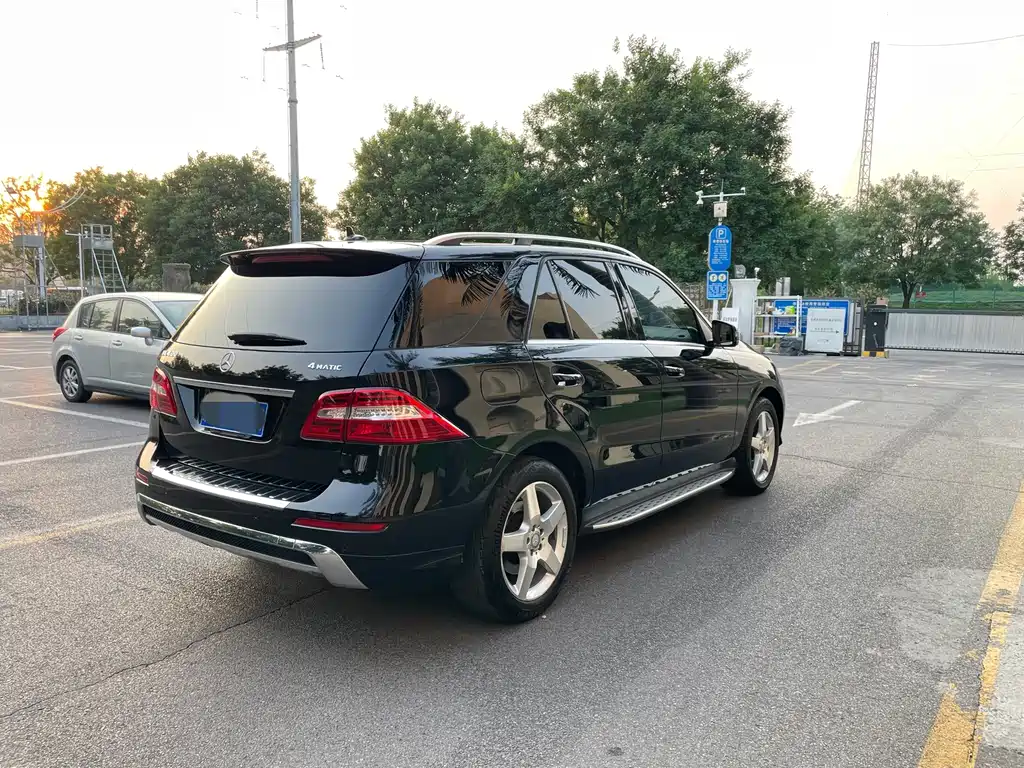 Mercedes-Benz M-Class — миниатюра 4