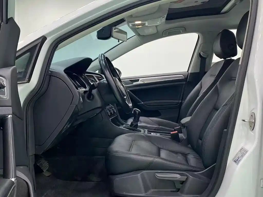 Volkswagen Golf — миниатюра 4
