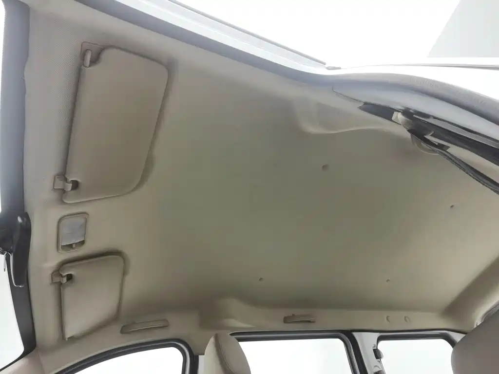 Wuling Hongguang V — миниатюра 14