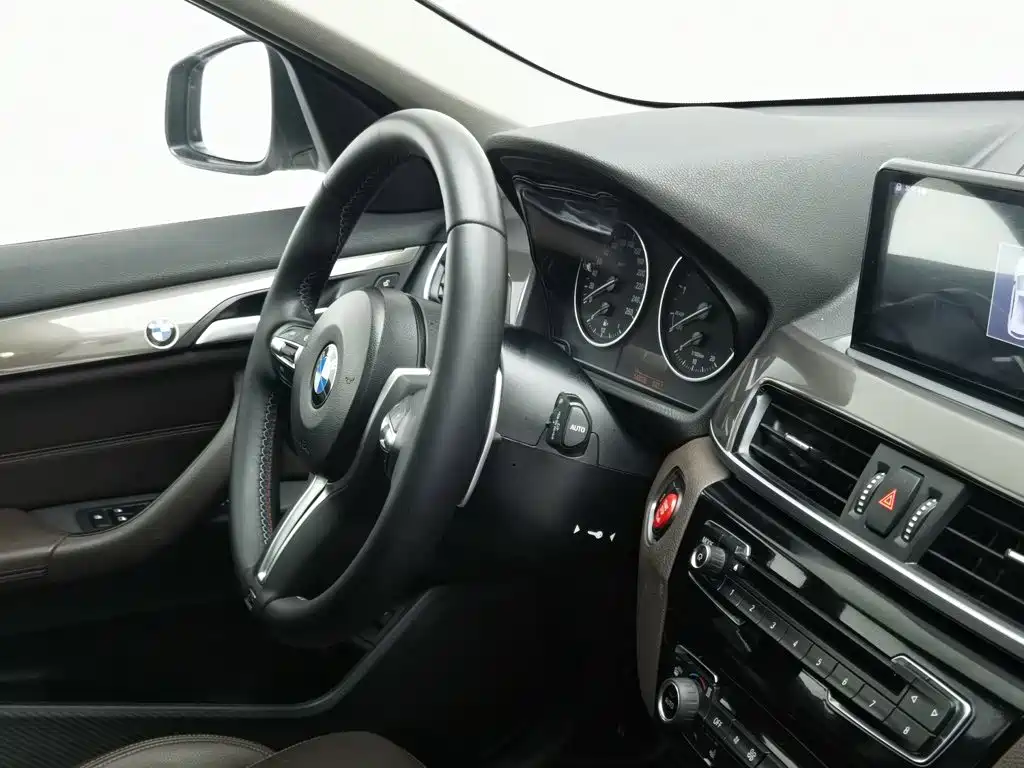 BMW X1 — миниатюра 22