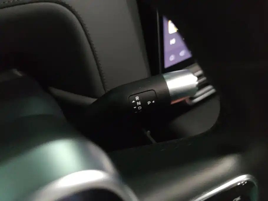 Li Auto Li L8 — миниатюра 16