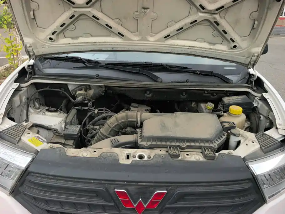Wuling Hongguang V — миниатюра 10