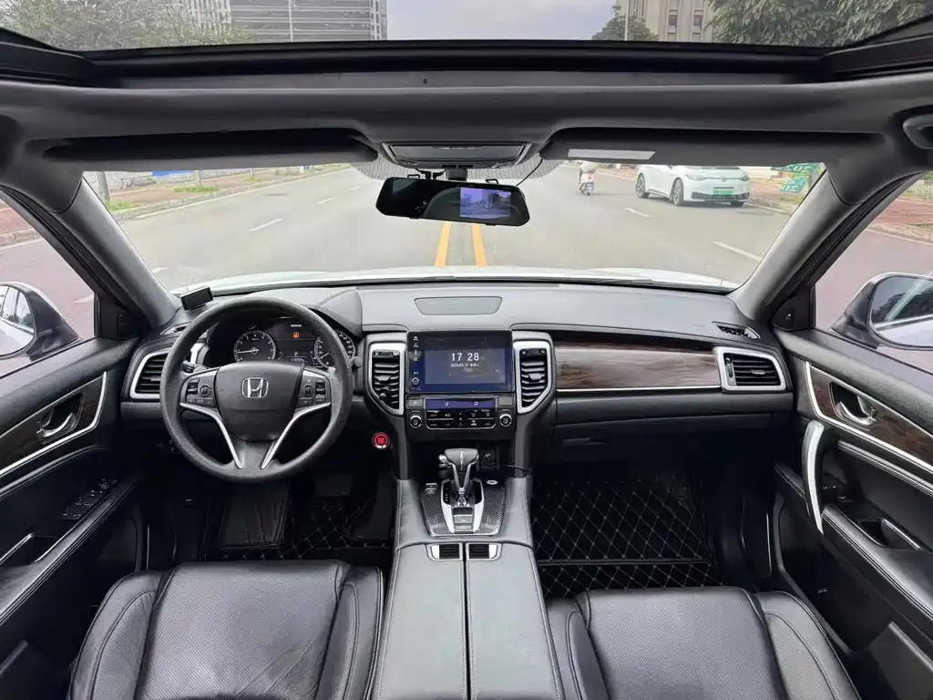 Honda UR-V — миниатюра 6