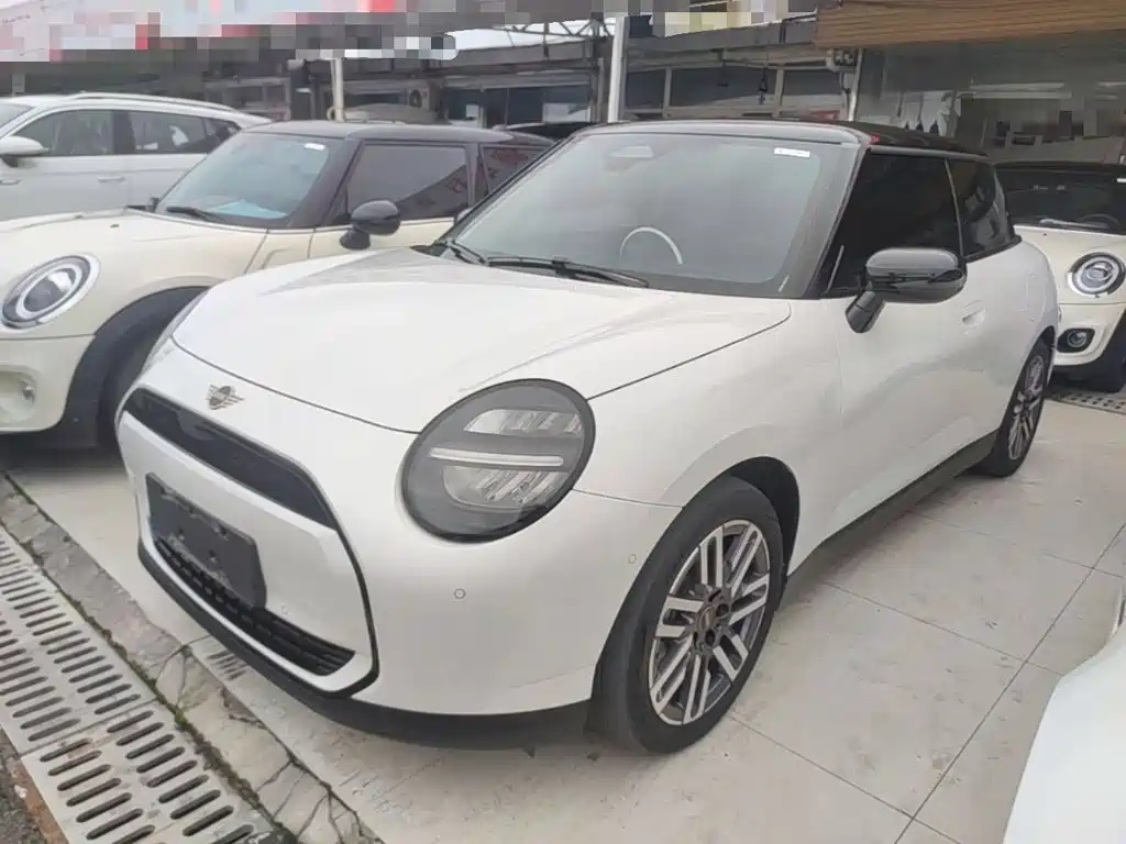 MINI MINI COOPER EV — миниатюра 2