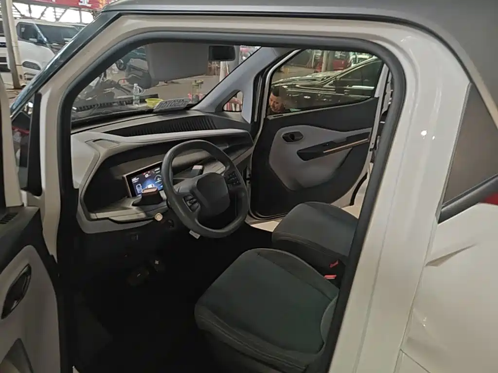 Baojun E200 — миниатюра 15