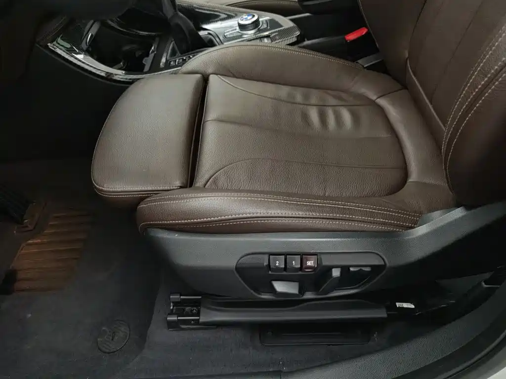 BMW X1 — миниатюра 20