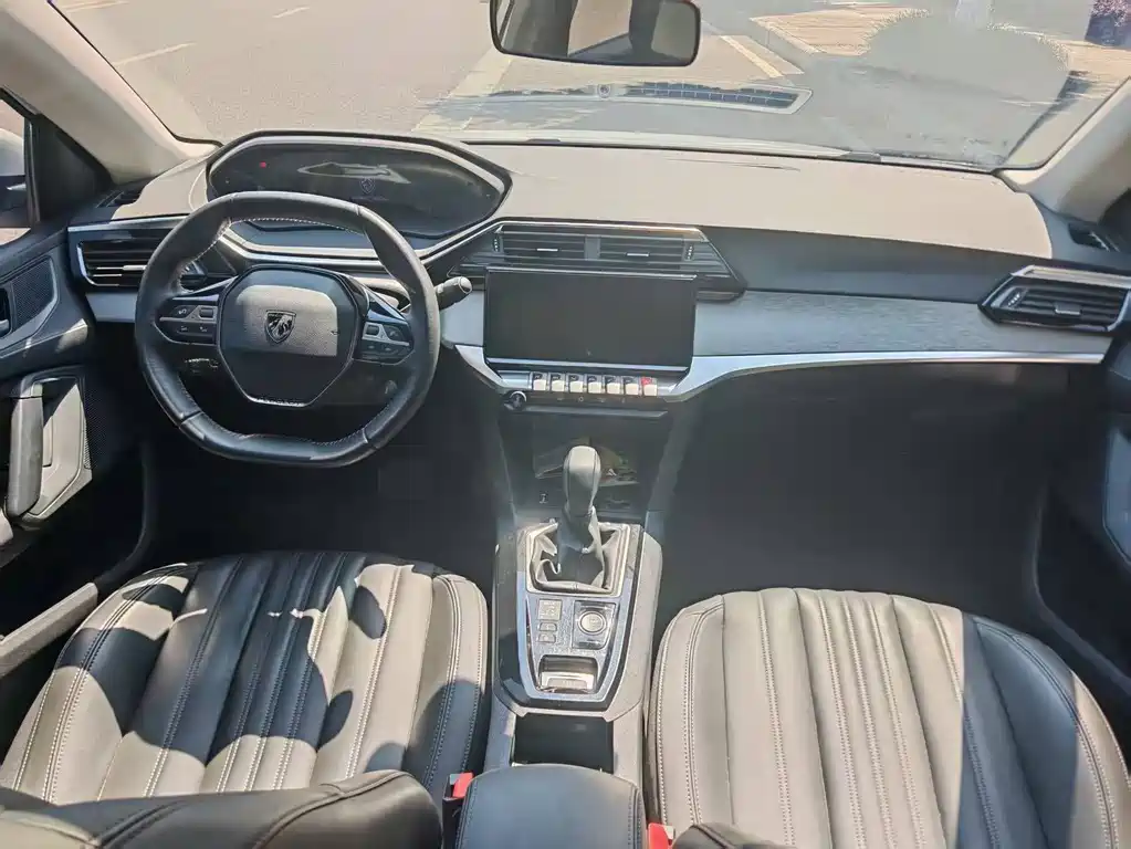 Peugeot 408 2024 360THP