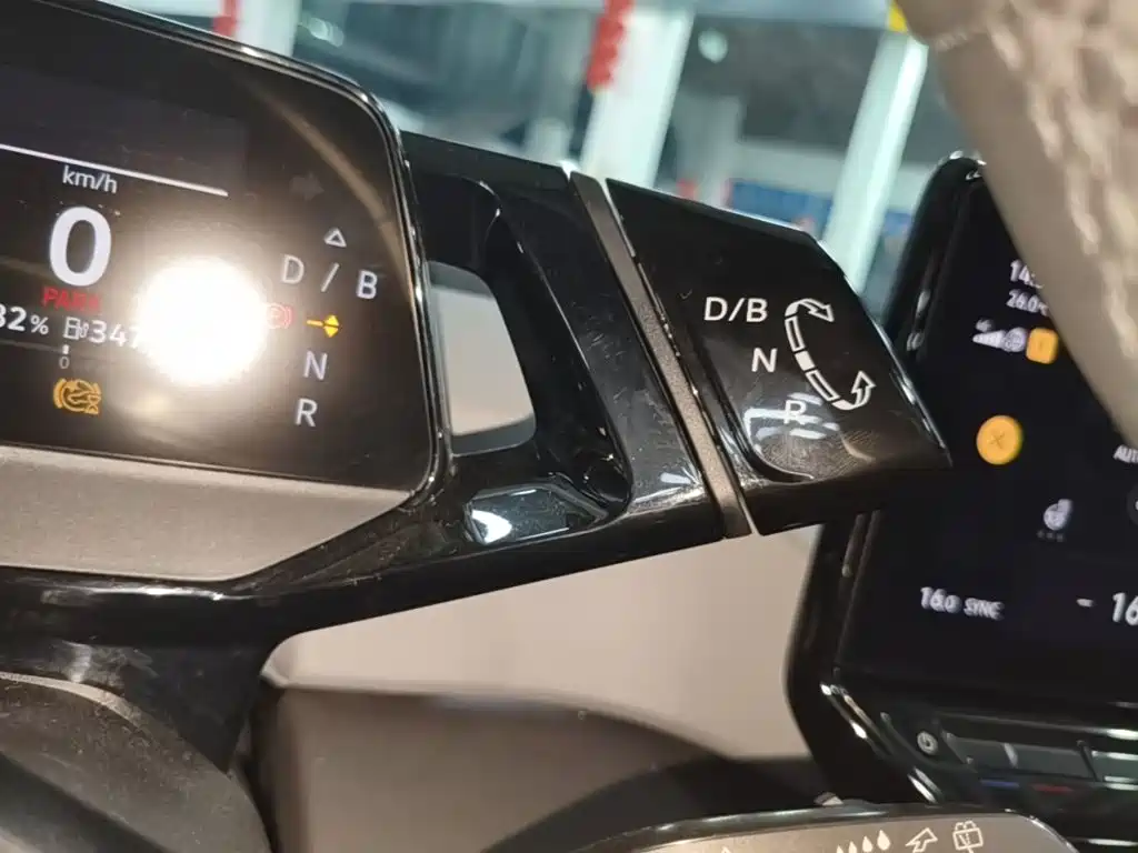 Volkswagen ID.3 — миниатюра 14