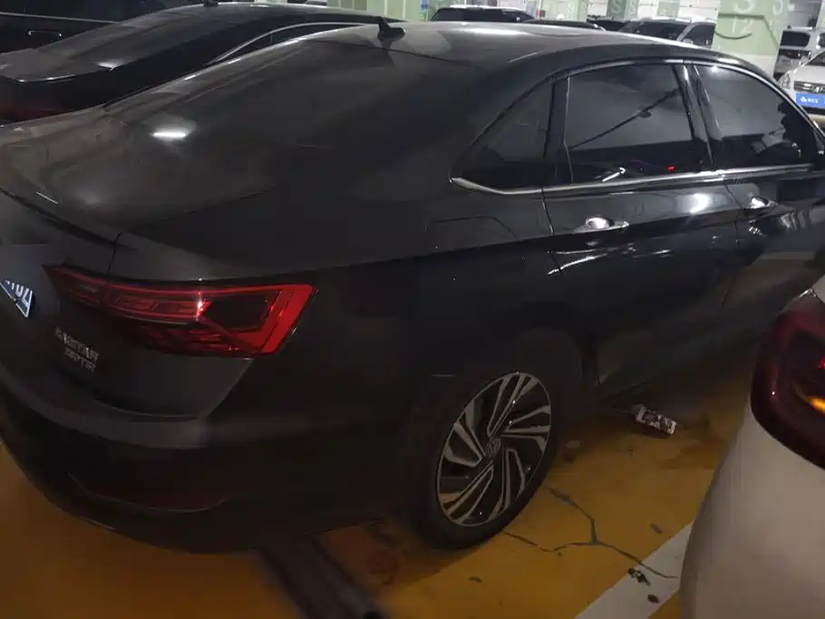 Volkswagen Sagitar — миниатюра 3