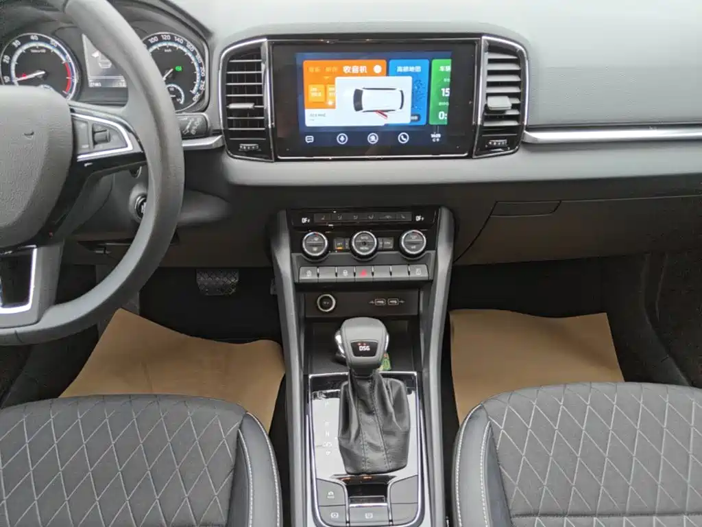 Skoda Karoq — миниатюра 13