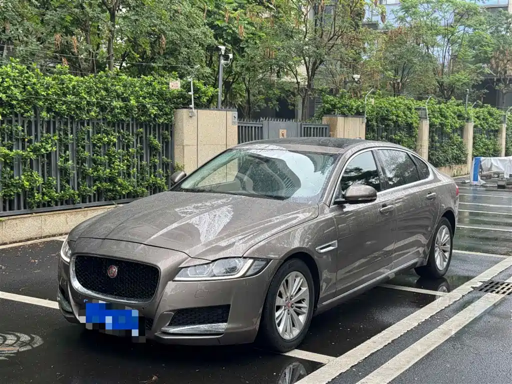 Купить Jaguar XFL