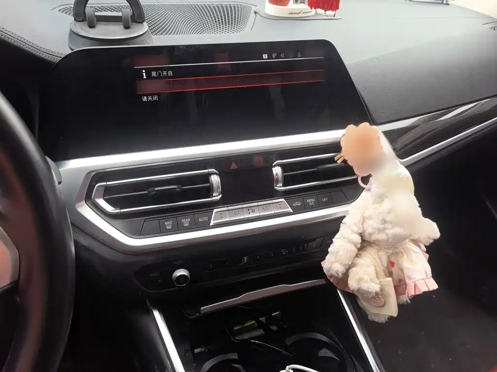 BMW 3 Series — миниатюра 6