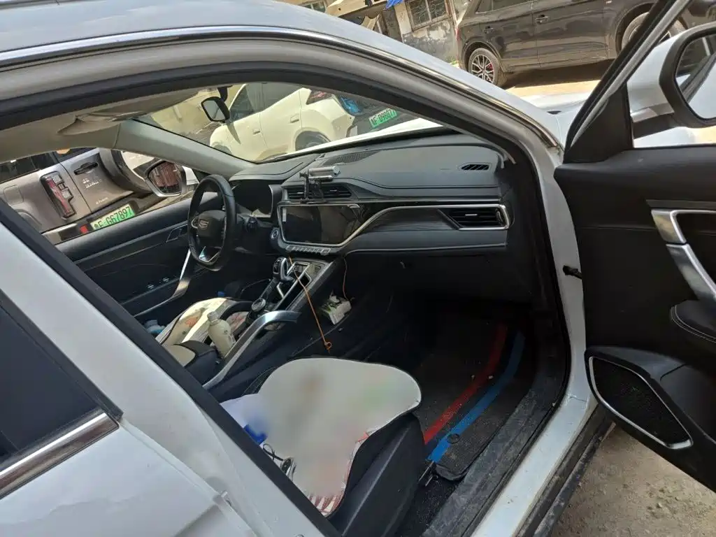 Geely Boyue — миниатюра 20