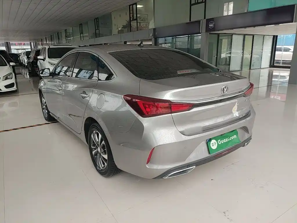 Changan Eado — миниатюра 5