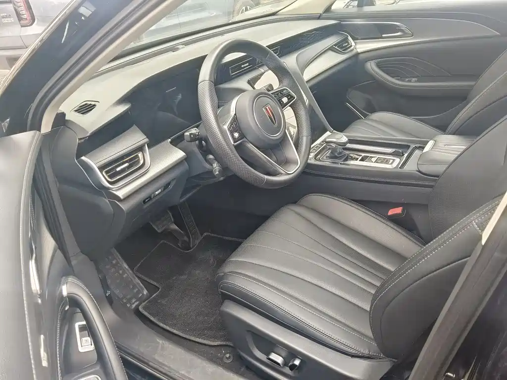Hongqi Hongqi H5 — миниатюра 6