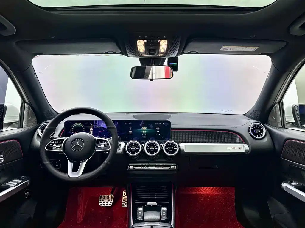 Mercedes-Benz GLB — миниатюра 4