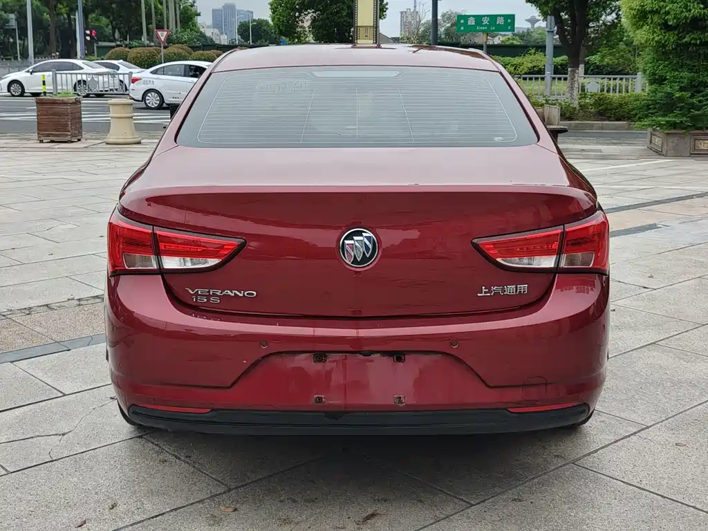 Buick Verano — миниатюра 5