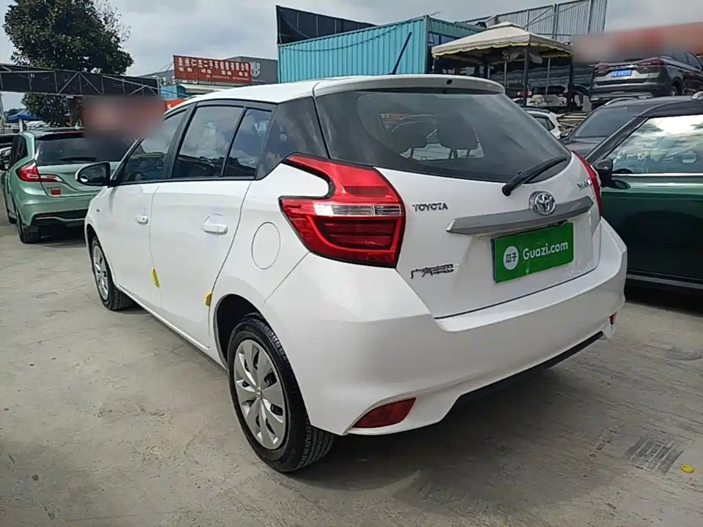 Toyota Yaris L — миниатюра 5