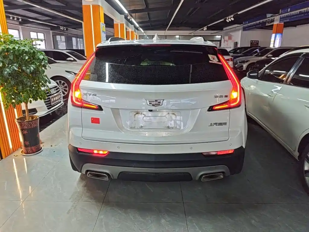 Cadillac XT4 — миниатюра 6
