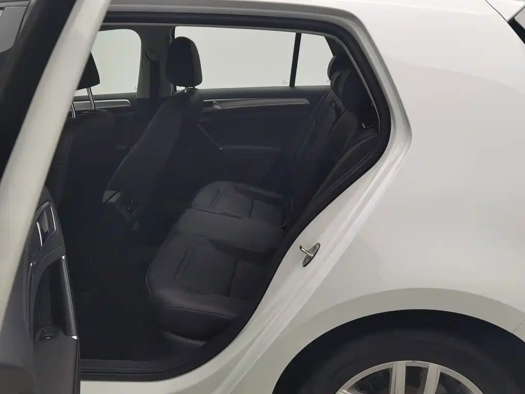 Volkswagen Golf — миниатюра 15