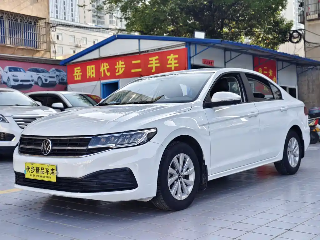 Volkswagen Bora 2021