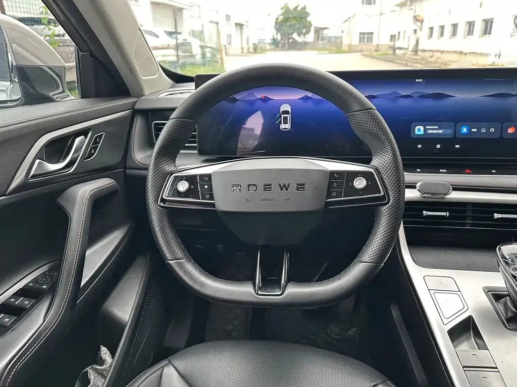 Roewe RX5 — миниатюра 12