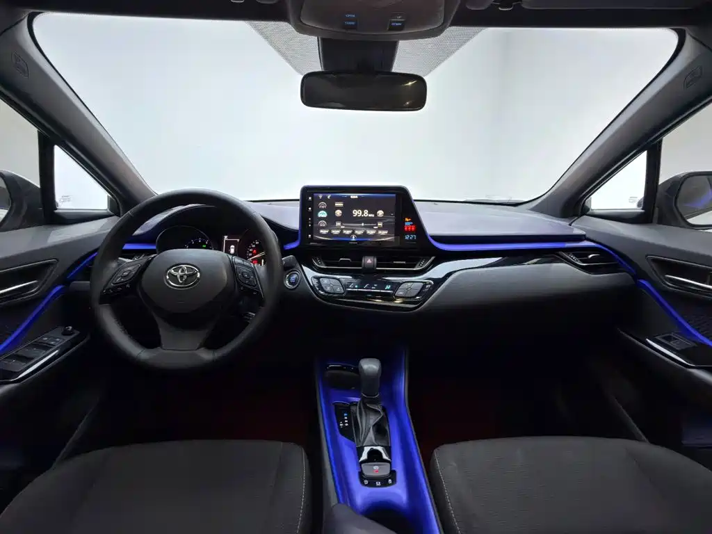 Toyota IZOA — миниатюра 8