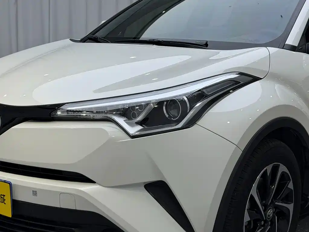 Toyota IZOA — миниатюра 16