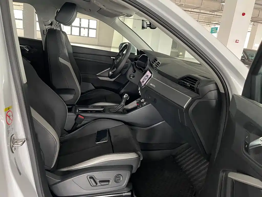 Audi Q3 — миниатюра 11