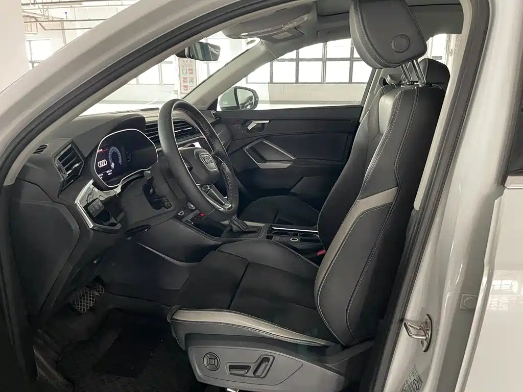 Audi Q3 — миниатюра 8