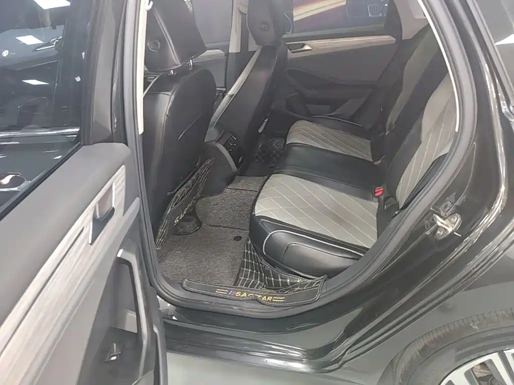Volkswagen Sagitar — миниатюра 17
