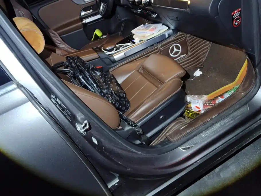 Mercedes-Benz GLB — миниатюра 8