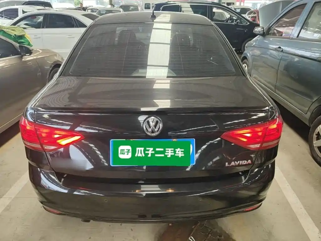 Volkswagen Lavida — миниатюра 6