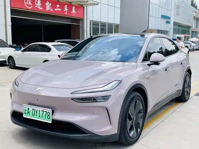 2025 Nio L60