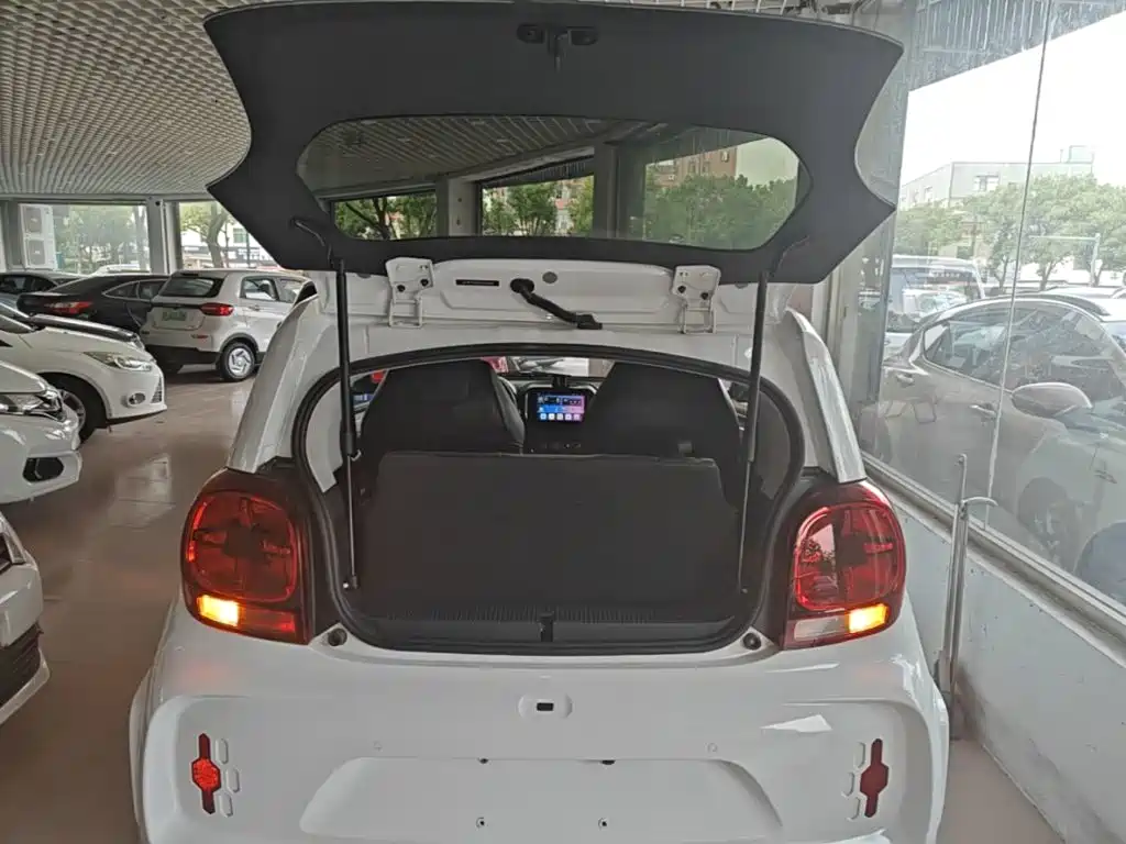 Roewe Clever — миниатюра 19