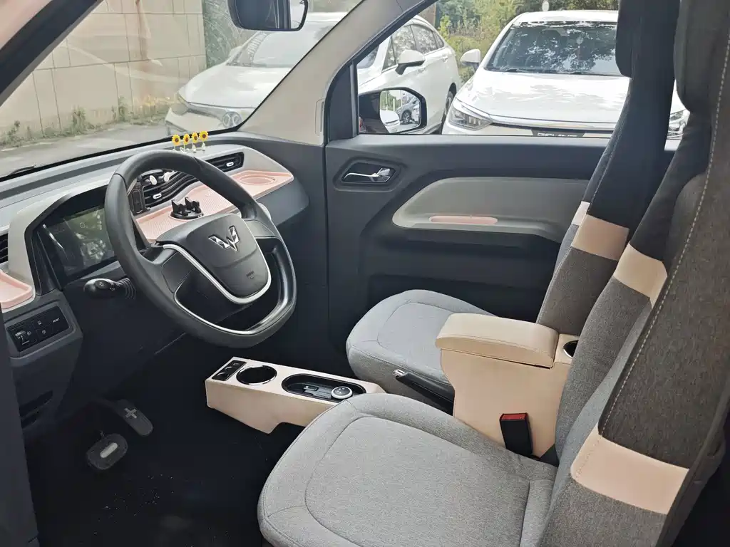 Wuling MINIEV — миниатюра 7