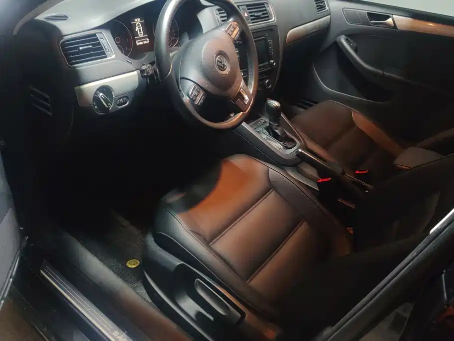 Volkswagen Sagitar — миниатюра 9