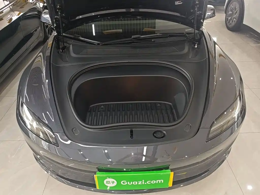 Tesla Model 3 — миниатюра 20