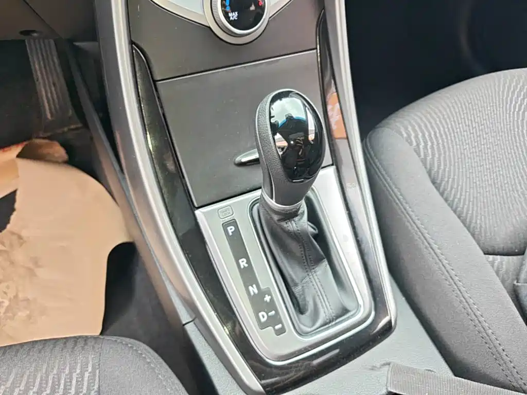 Hyundai Elantra Langdong — миниатюра 14