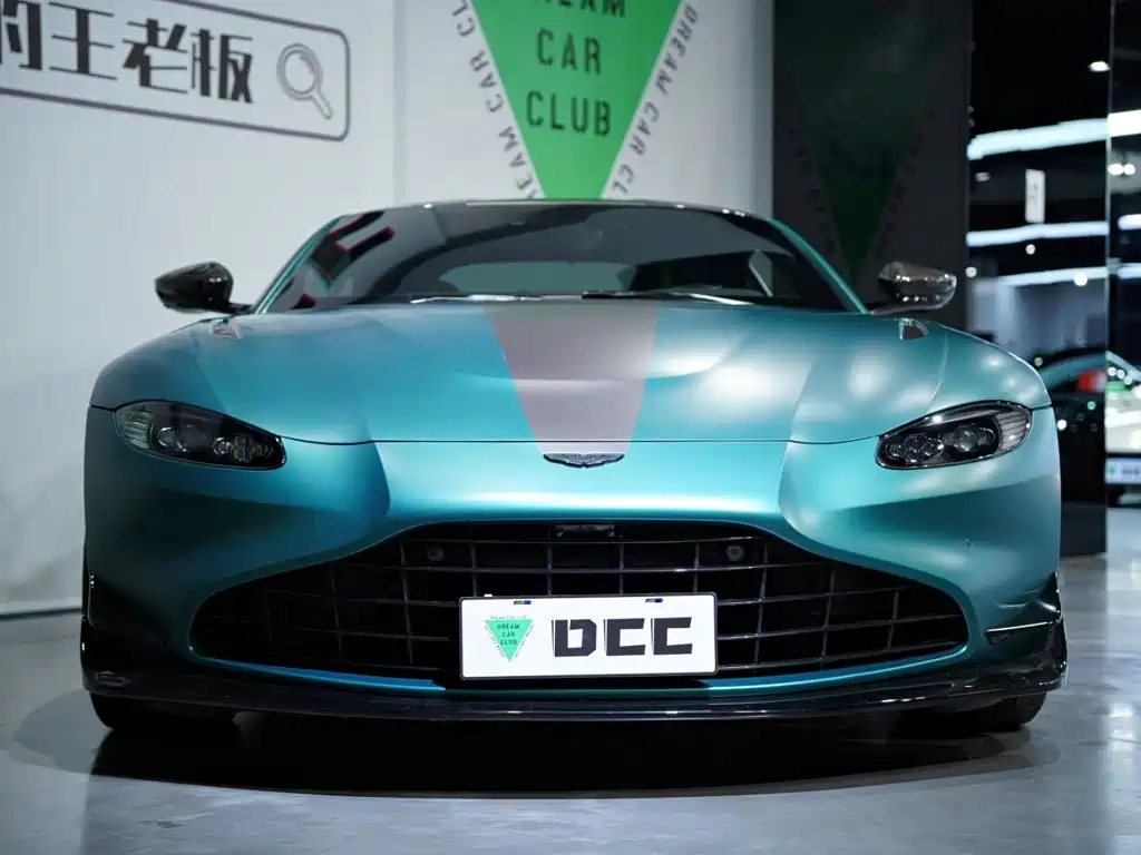 Aston Martin V8 Vantage — миниатюра 46