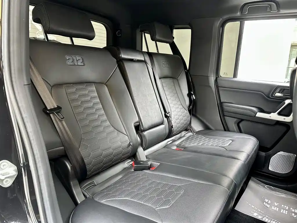 212 T01 2025 2.0T
