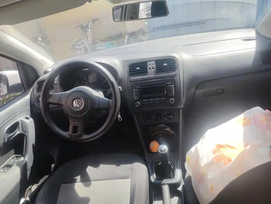 Volkswagen Polo — миниатюра 12