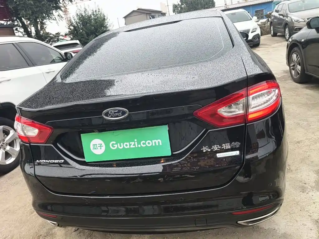 Ford Mondeo — миниатюра 6
