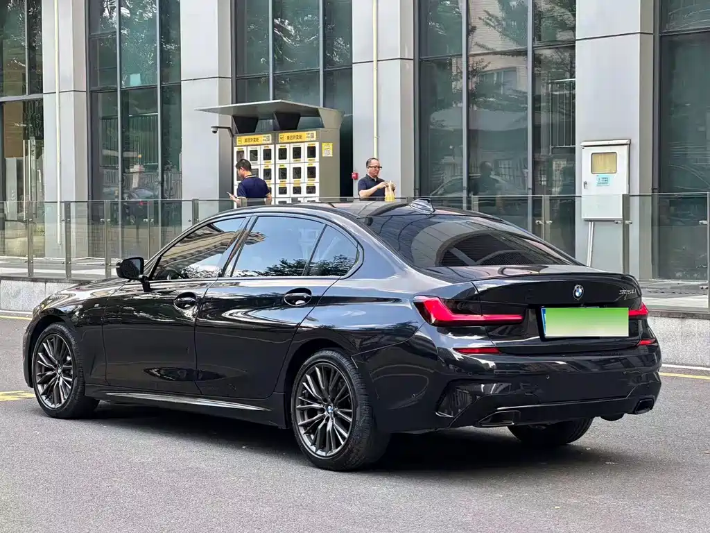 BMW 3 Series — миниатюра 3
