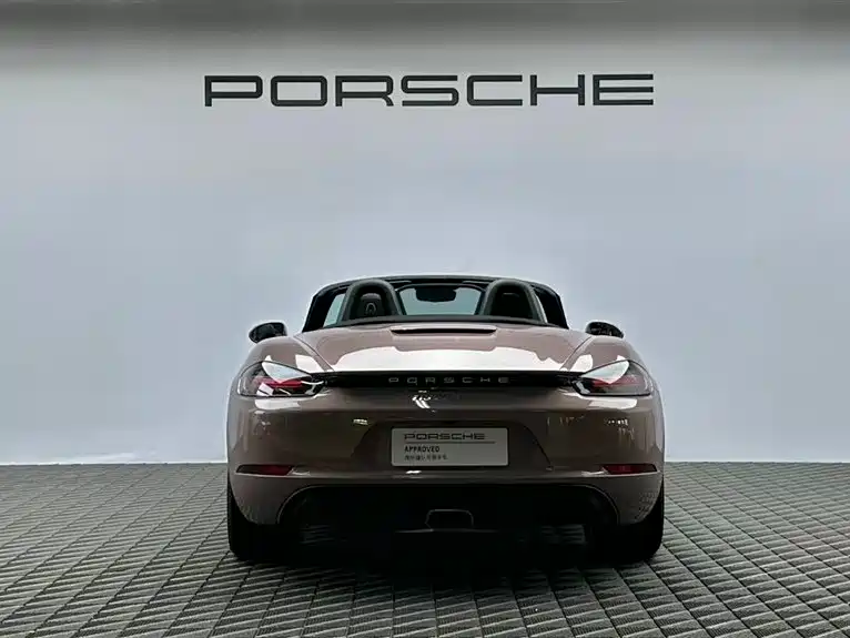 PORSCHE  718