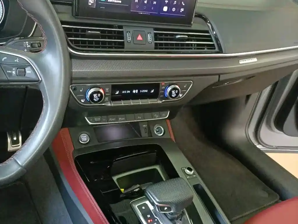 Audi Q5L 2025 40 TFSI Luxury