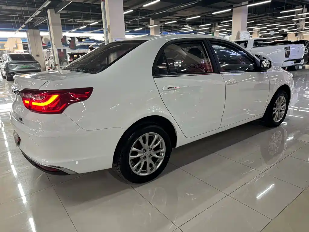 Geely Vision — миниатюра 9