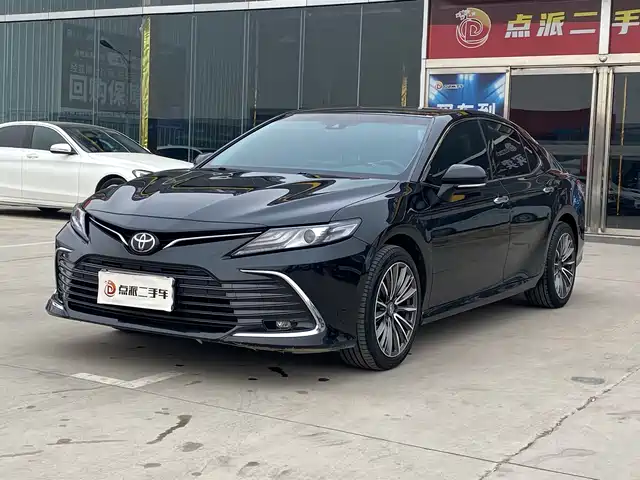 TOYOTA CAMRY