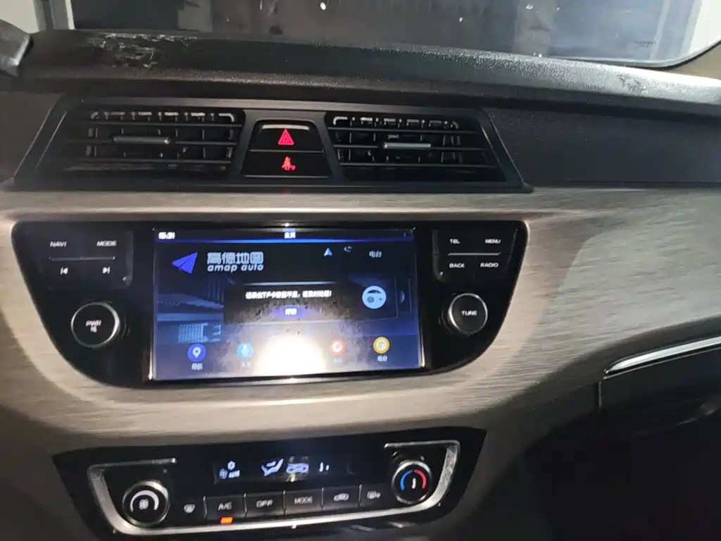 Geely Vision X3 — миниатюра 13