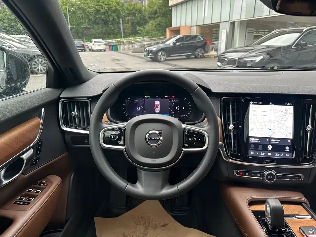 Volvo S90 — миниатюра 14